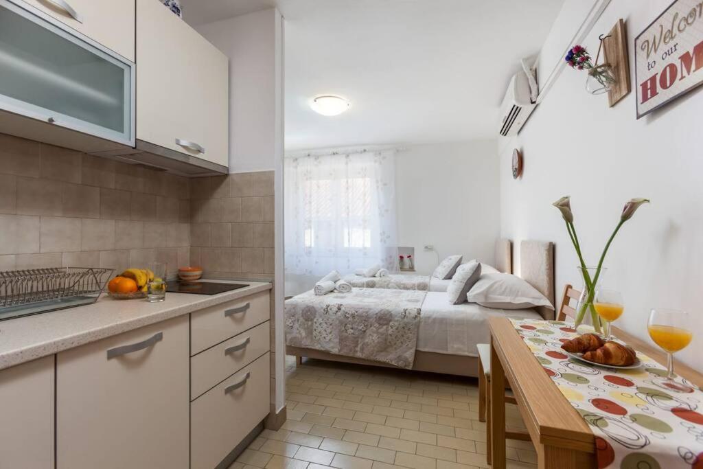 Studio Apartment Didovina スプリト エクステリア 写真